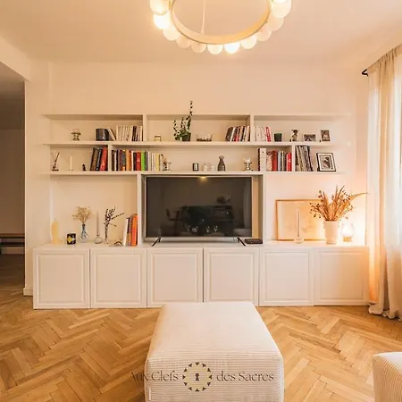 Chic Place Du Forum Terrasse Apartment Reims